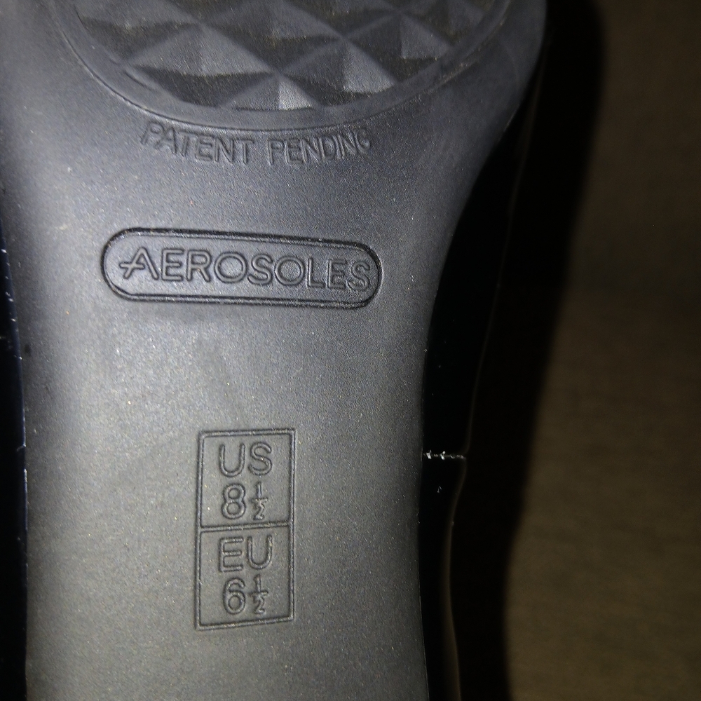 Elegant Black Aerosoles Women's Heels. Size 8.5 - Picture 16 of 16